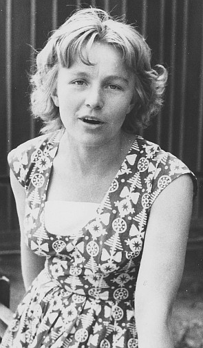 Majka Vavruch, * 7 January 1941